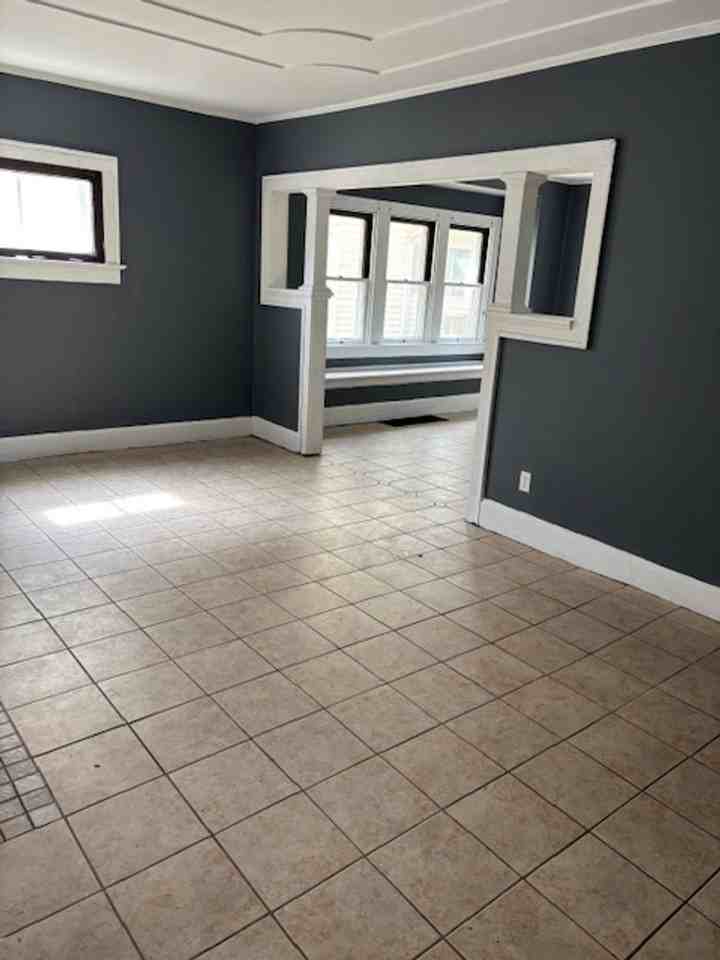 818 North Oakland Avenue - Photo 4 of 17