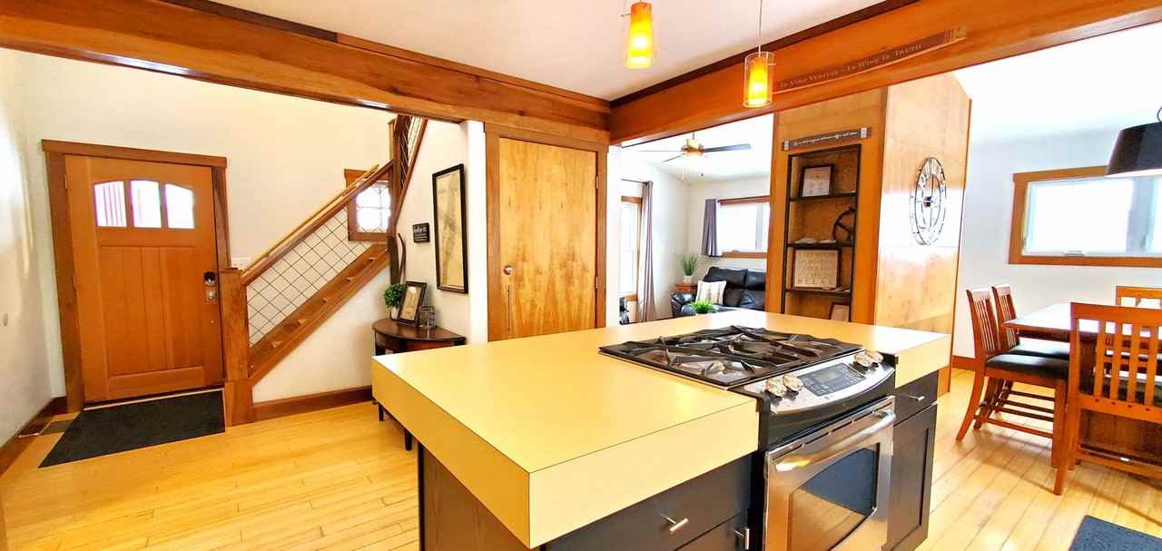 10431 S Leelanau Way - Photo 3 of 28