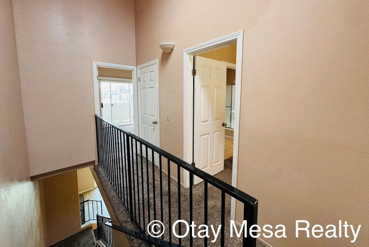 162 Date Ave #B - Photo 6 of 11