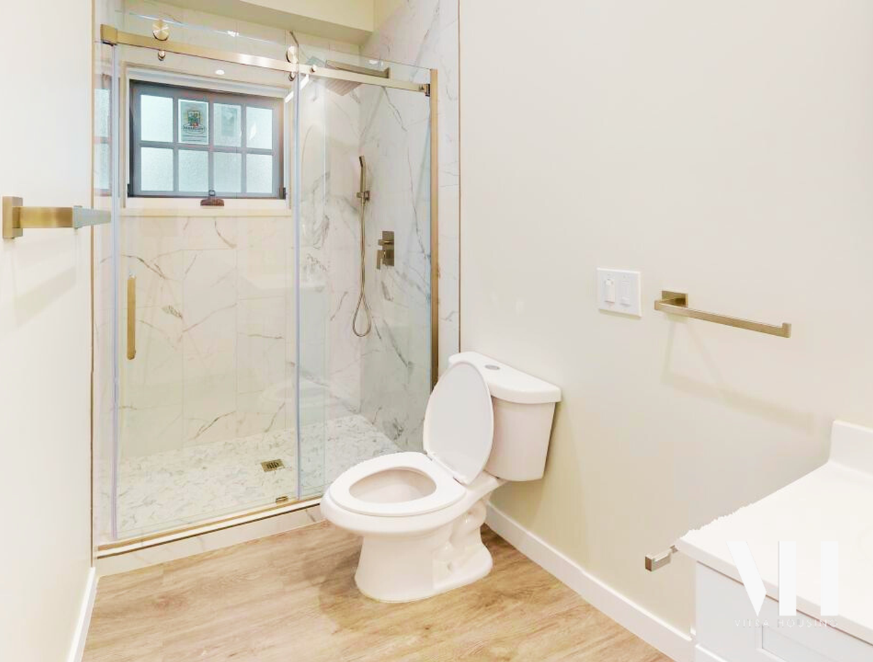 1140 West 25th Street - Photo 5 of 19