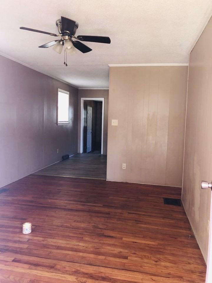 752 Whitlock Street - Photo 2 of 8