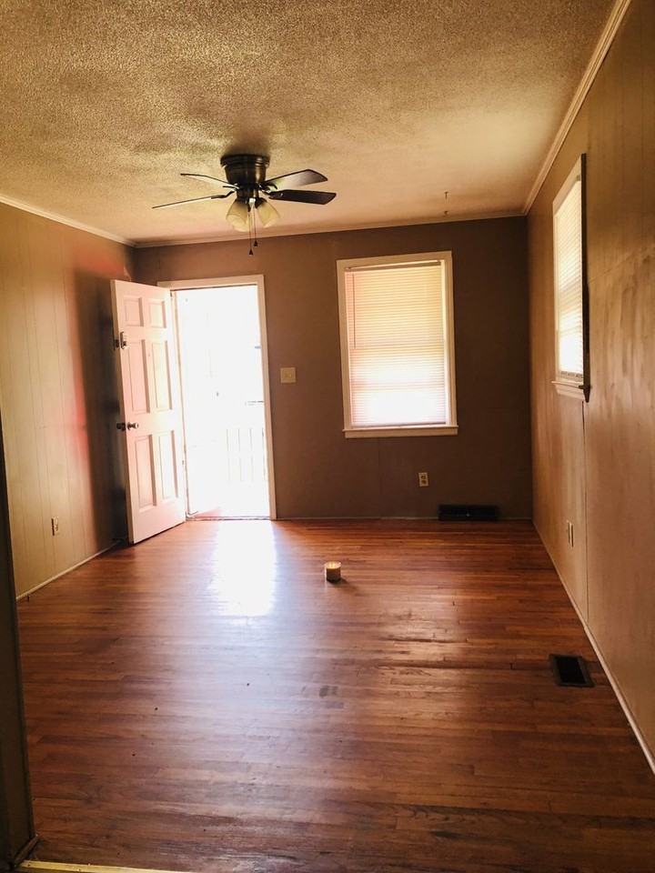 752 Whitlock Street - Photo 3 of 8