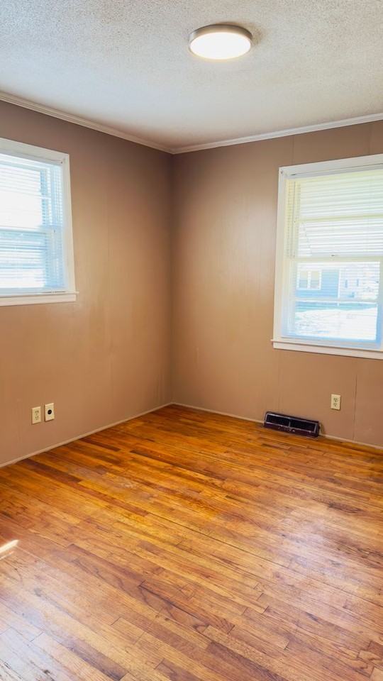 752 Whitlock Street - Photo 6 of 8