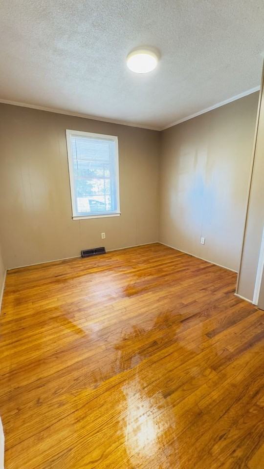 752 Whitlock Street - Photo 7 of 8