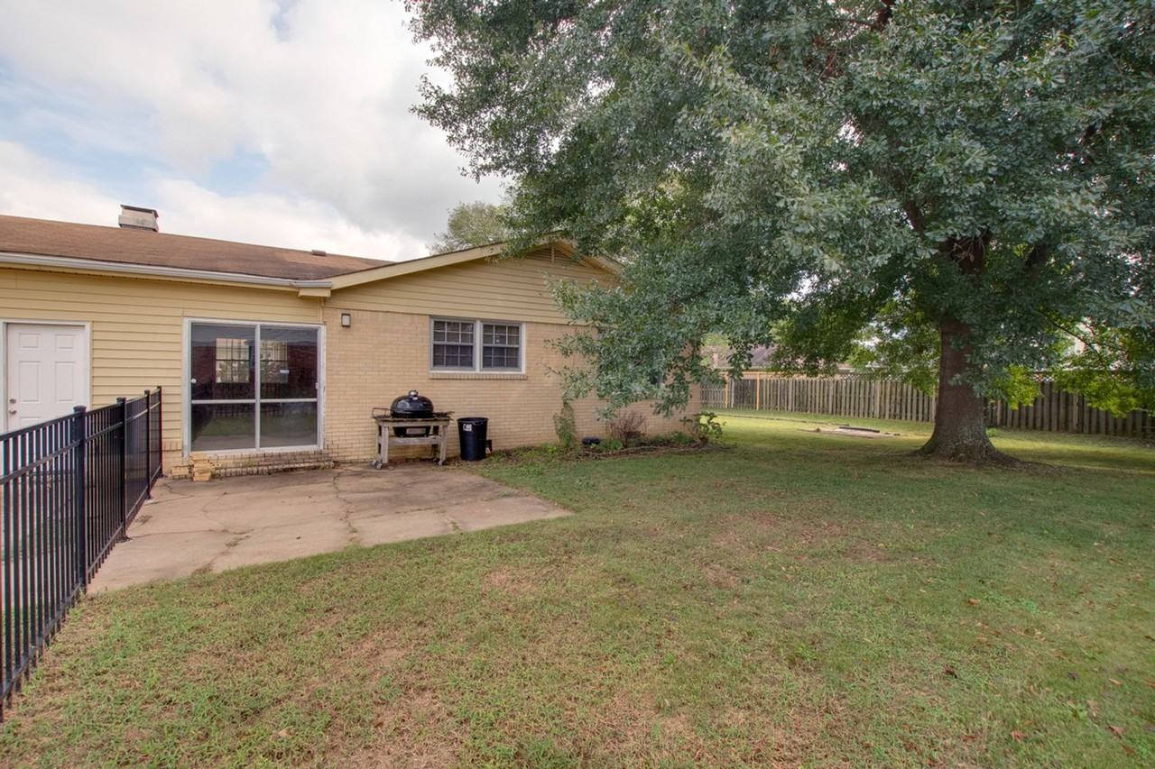 904 Chatterson Rd Se - Photo 4 of 19