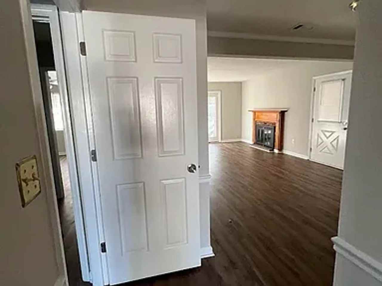 422 Pleasant Home Road - Photo 3 of 18