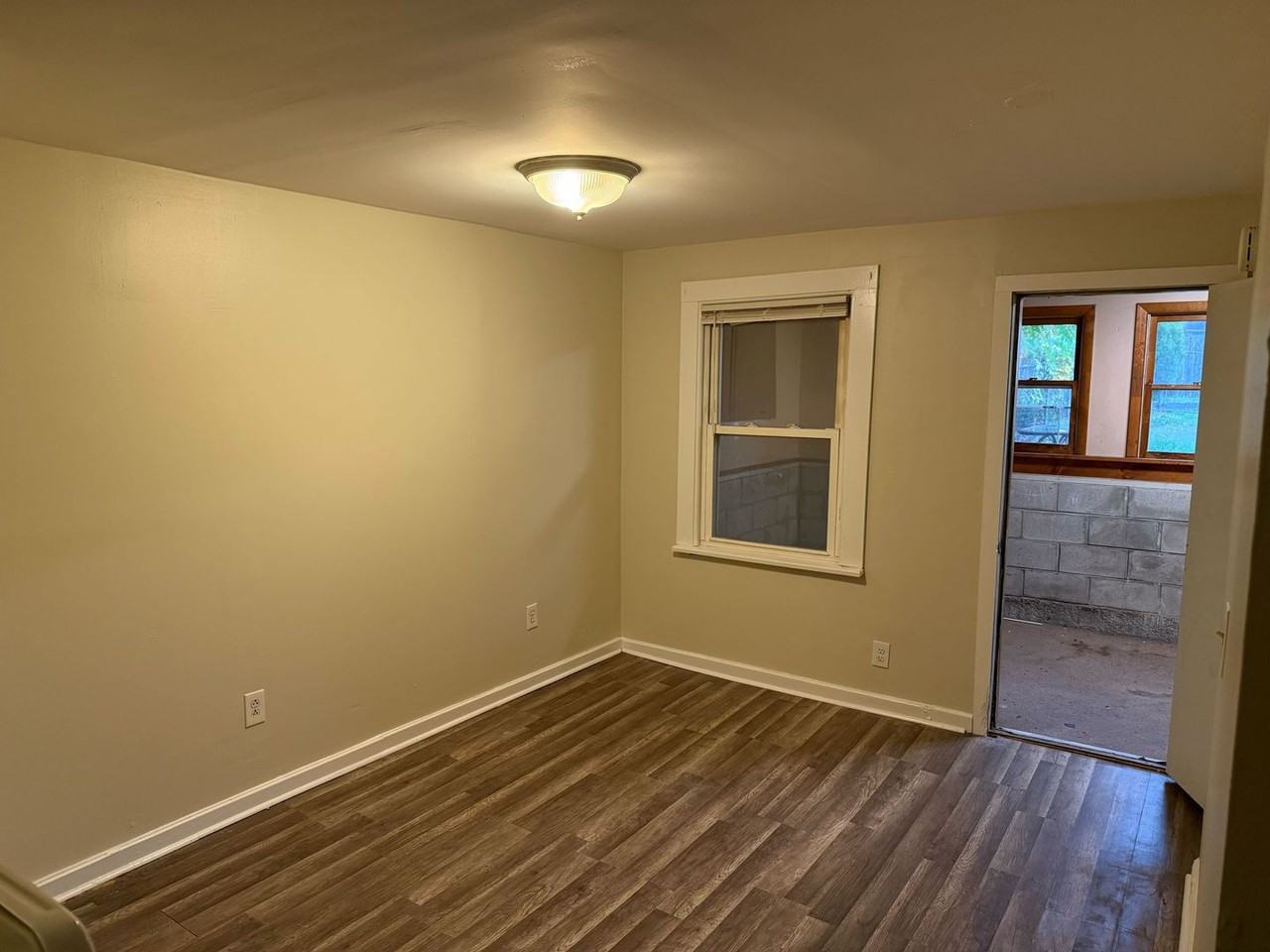 686 3rd Ave - Photo 2 of 10