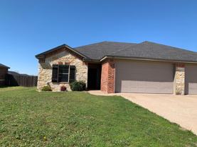 Fieldstone 505 - 507 - Photo 1 of 1