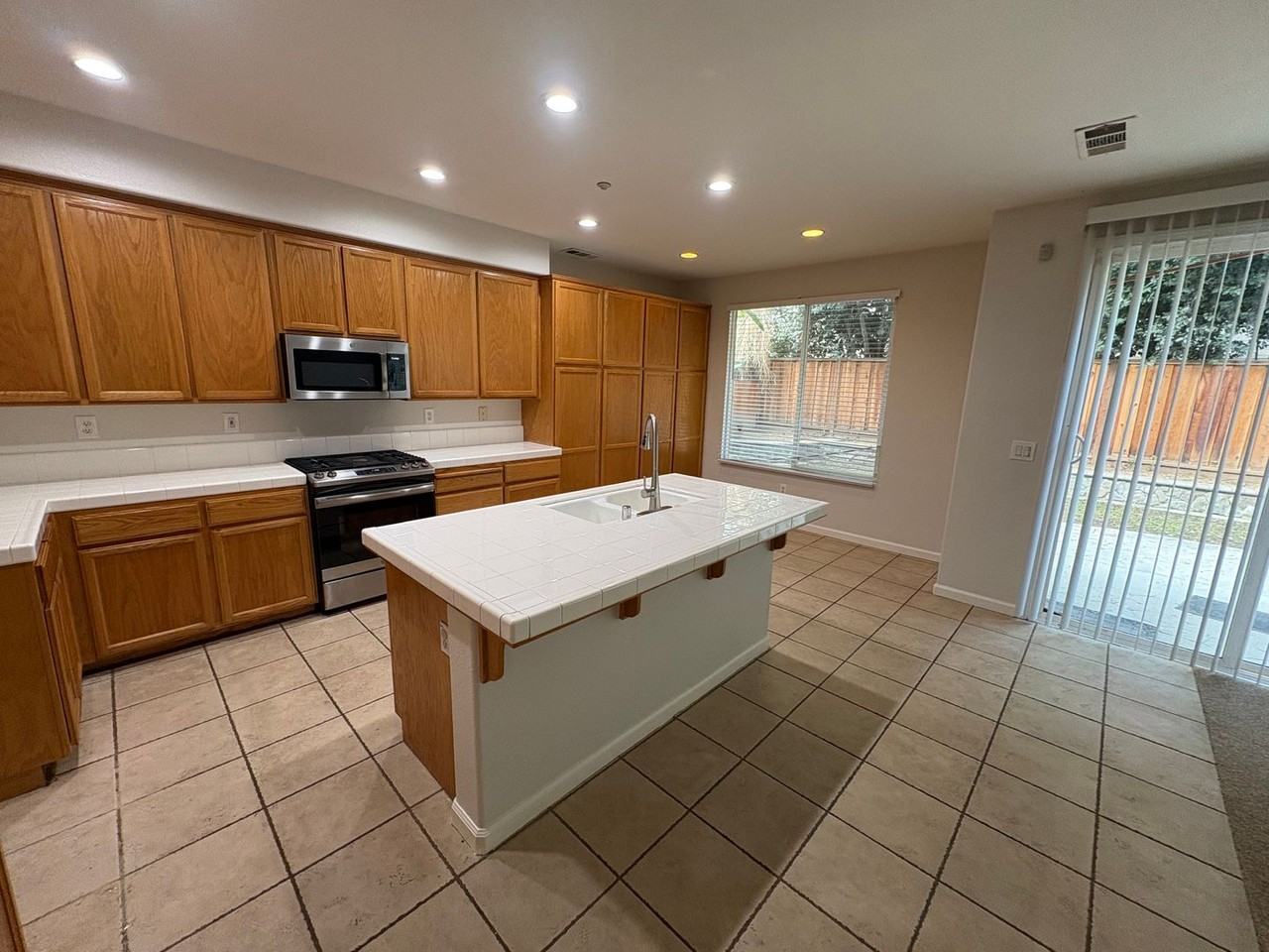 123 Panorama Way - Photo 5 of 24