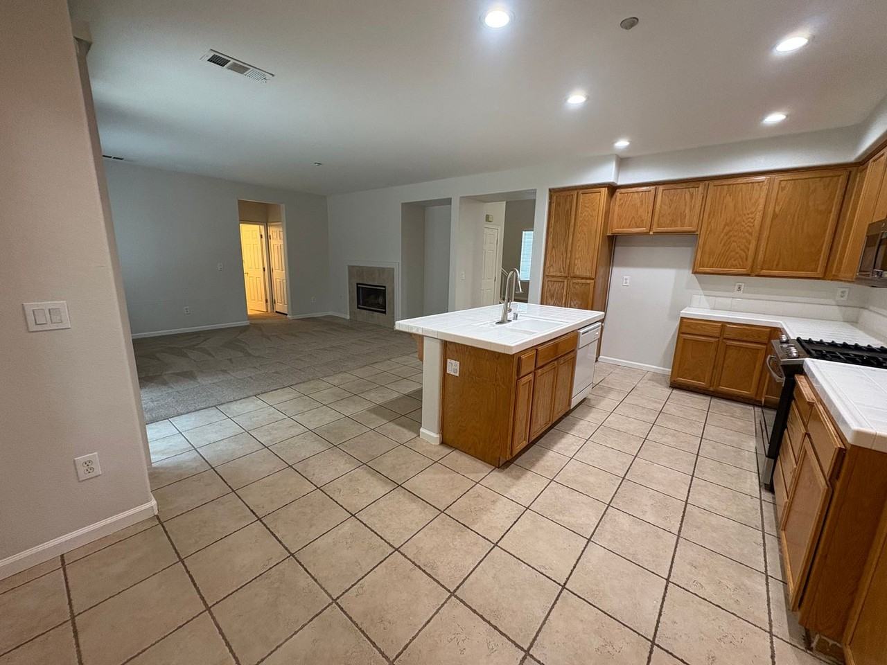 123 Panorama Way - Photo 6 of 24