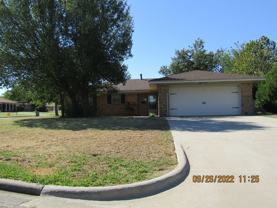 5702 Nw Cedarwood Dr - Photo 1 of 1
