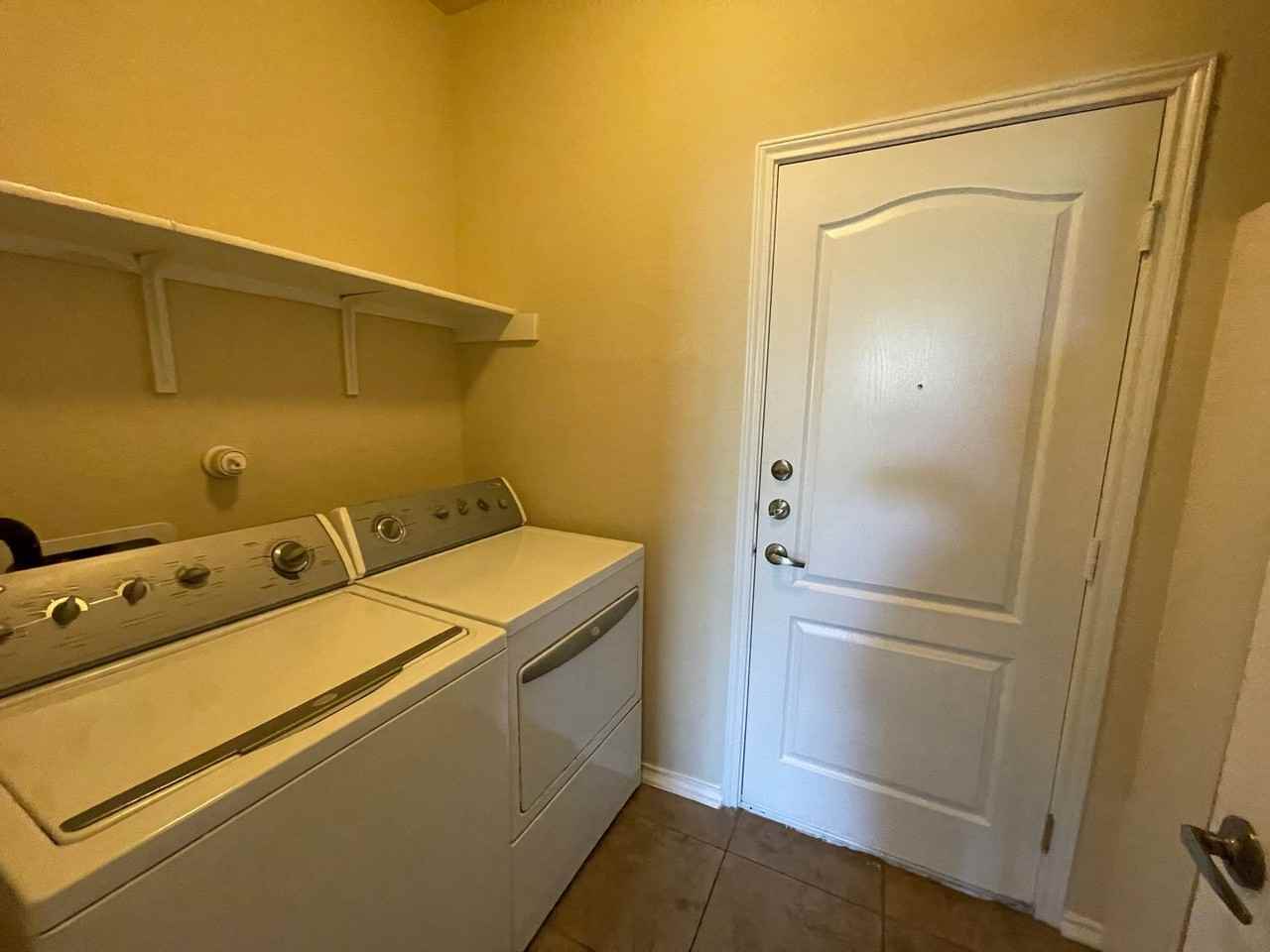 7422 Primrose Post - Photo 7 of 20