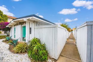 PLACENTIA - Photo 1 of 1