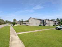 featured image of 870 South Elm Street