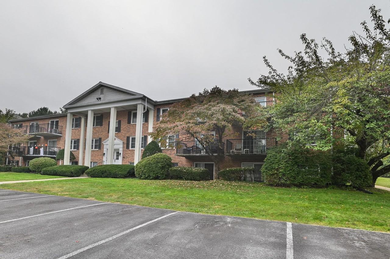 2109 Cedar Run Drive - Photo 2 of 20