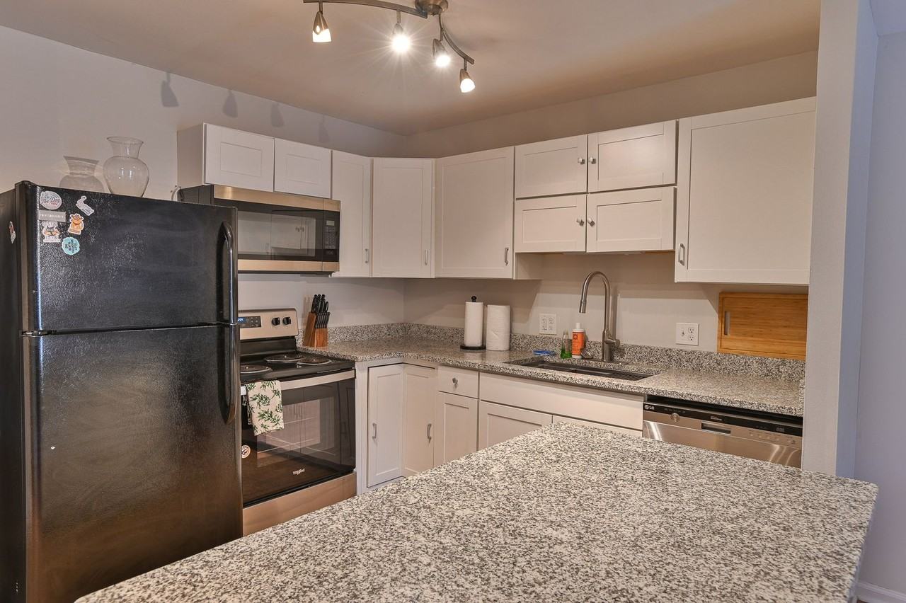 2109 Cedar Run Drive - Photo 4 of 20