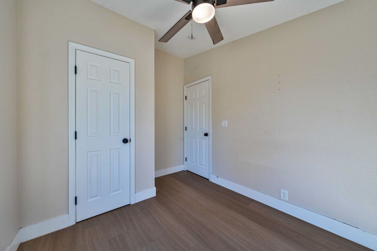 4120 35th St - Photo 3 of 26