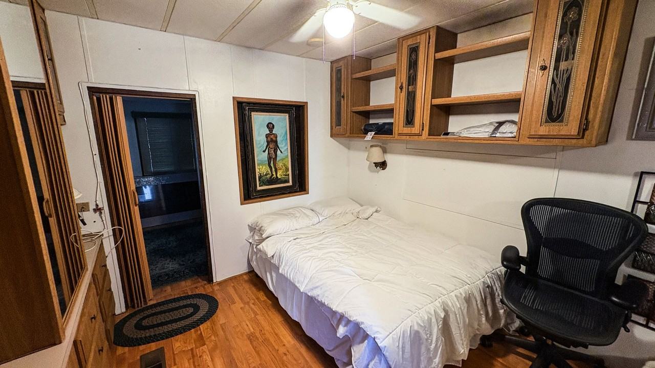 918 Acorn Dr - Photo 5 of 9