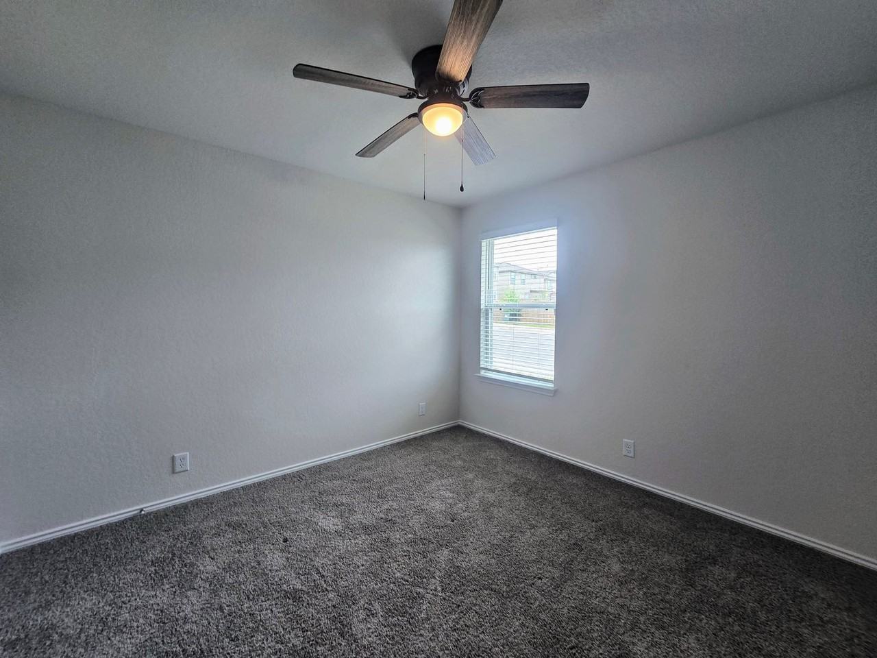 5802 Brook Pr - Photo 7 of 16