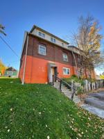 featured image of 102 10th St