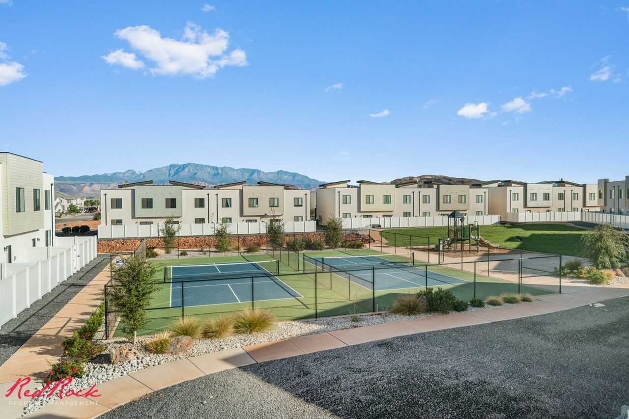 4150 S Baywood Dr - Photo 3 of 34