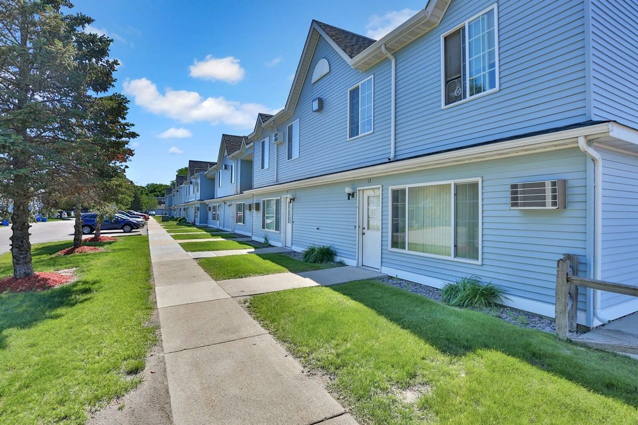 Park Villa (Townhomes-490) - Photo 2 of 7