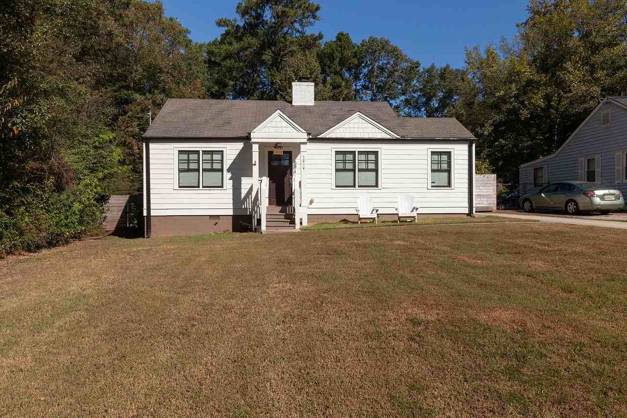 1214 Beechview Dr Se - Photo 3 of 33