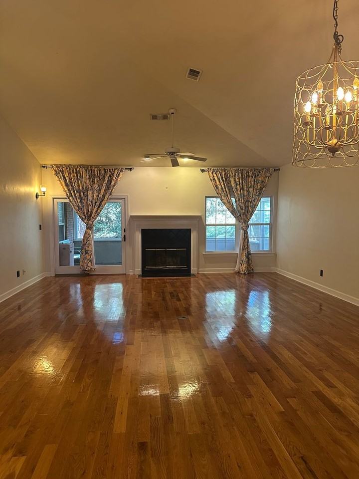 4098 Tam O Shanter - Photo 5 of 43