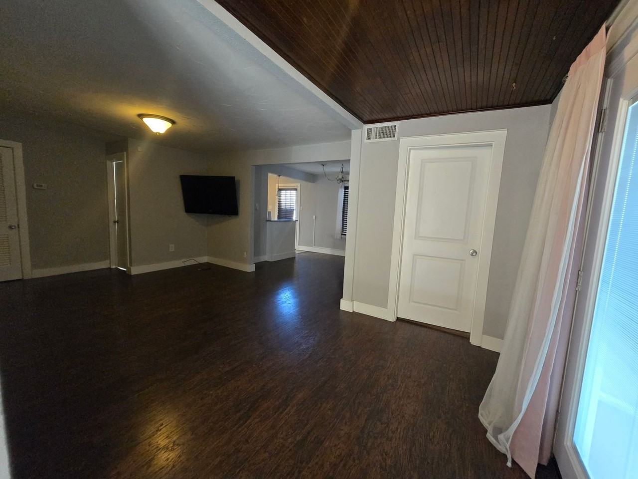 804 N Washington Ave - Photo 3 of 26