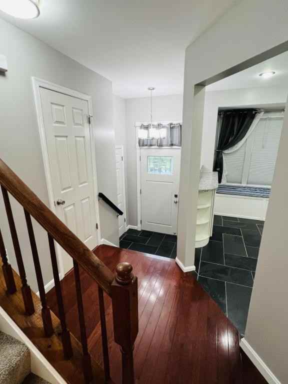 8206 Appalachian Dr - Photo 4 of 33