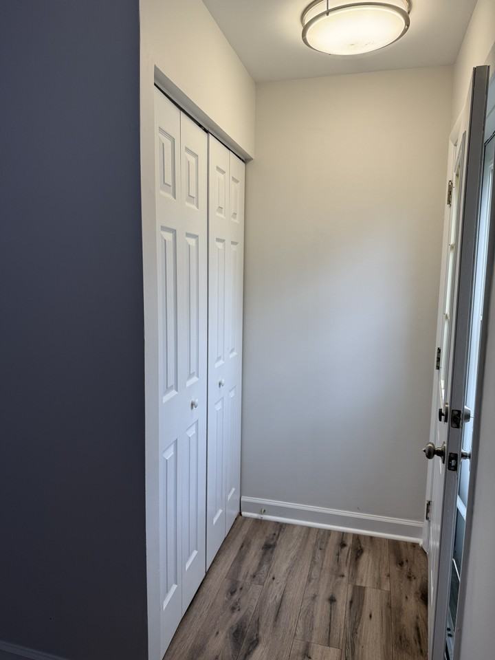 405 N Cambridge Dr #405 - Photo 5 of 18