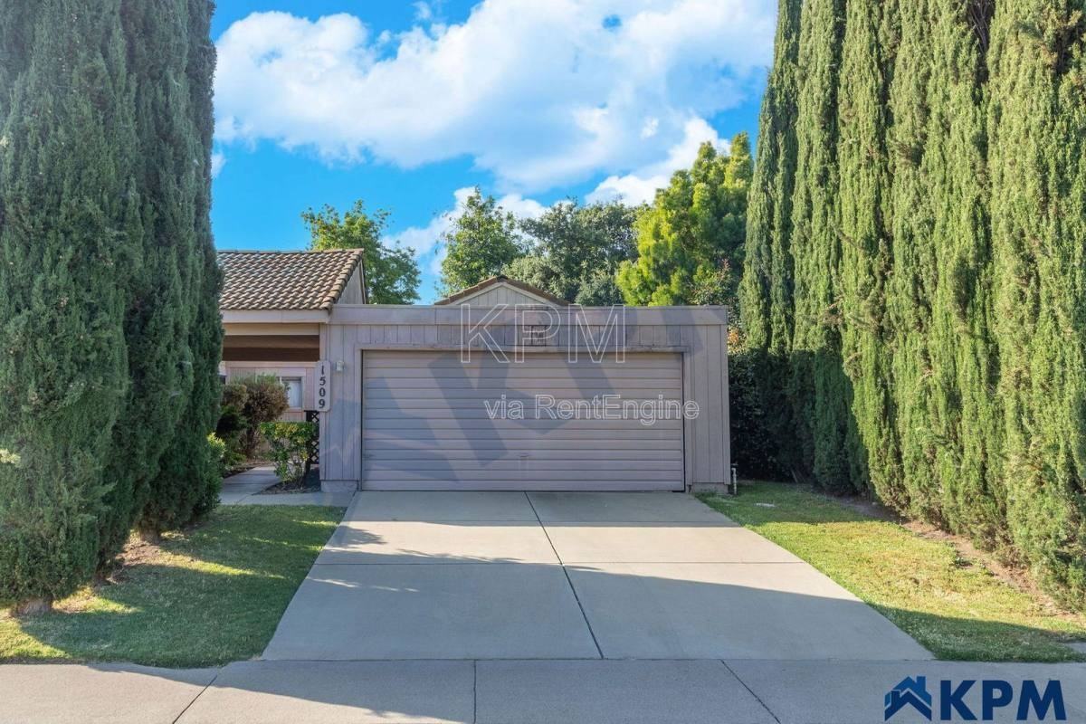 1509 San Rocco Cir - Photo 2 of 10