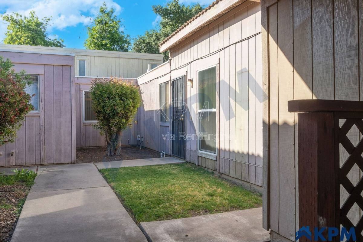 1509 San Rocco Cir - Photo 3 of 10