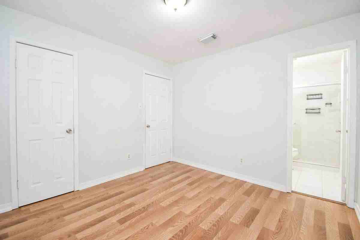 5154 Markwood Ln - Photo 2 of 10