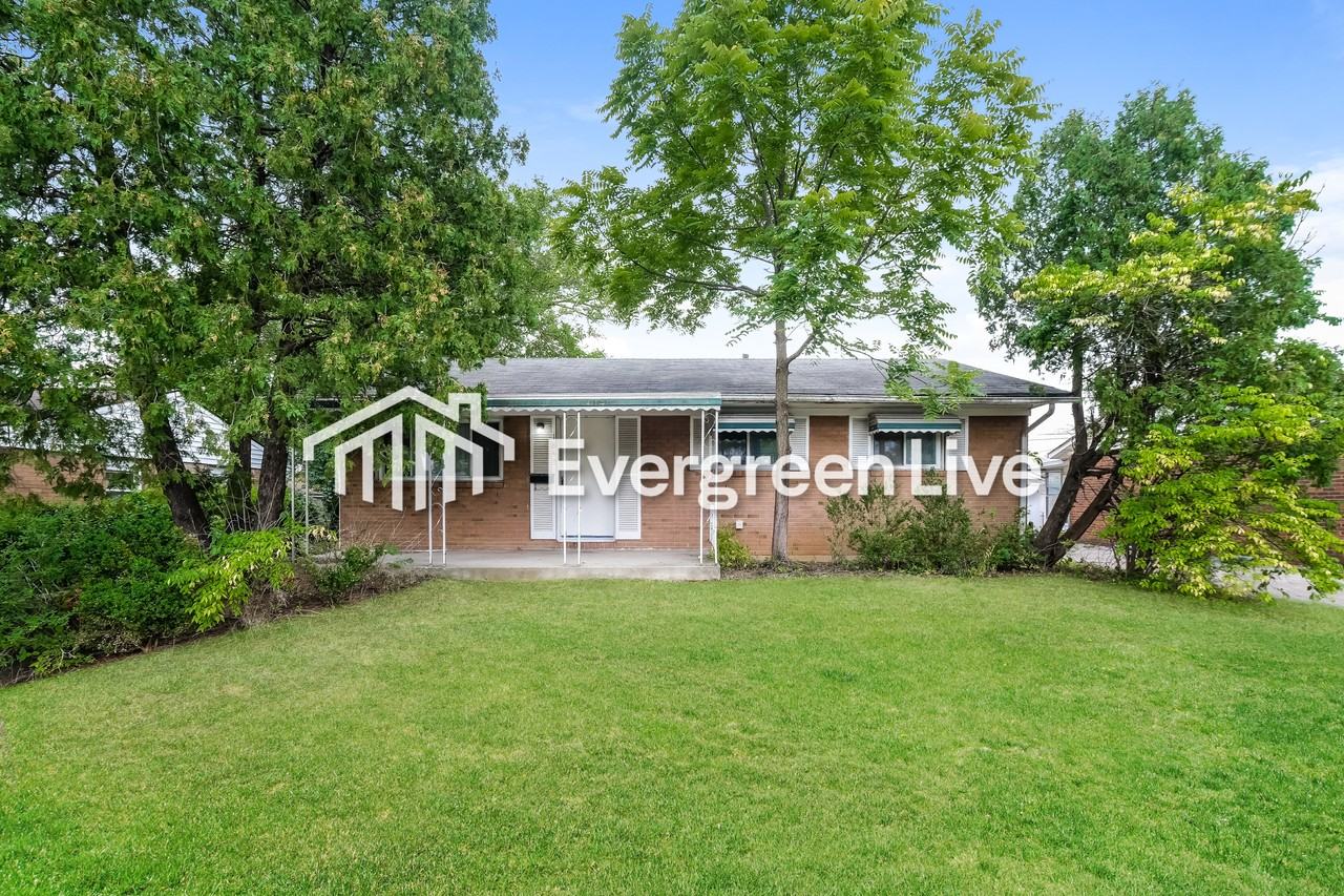 1847 Argyle Dr - Photo 2 of 16