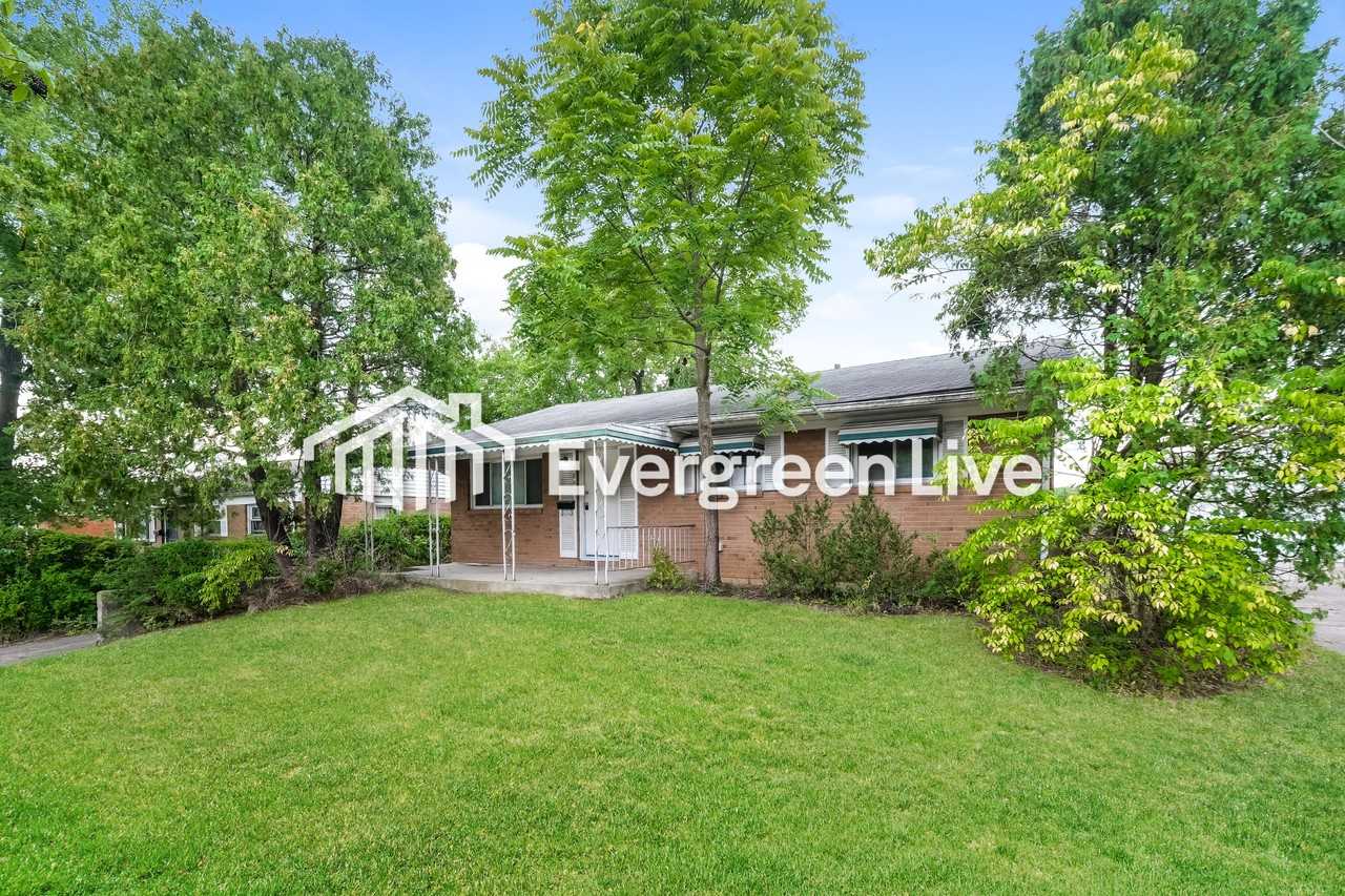 1847 Argyle Dr - Photo 3 of 16
