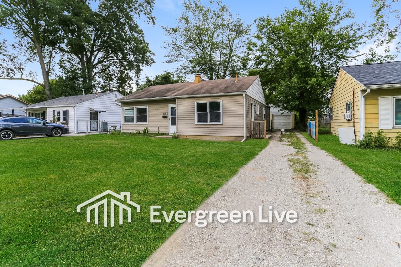 1740 Ferris Rd - Photo 2 of 15