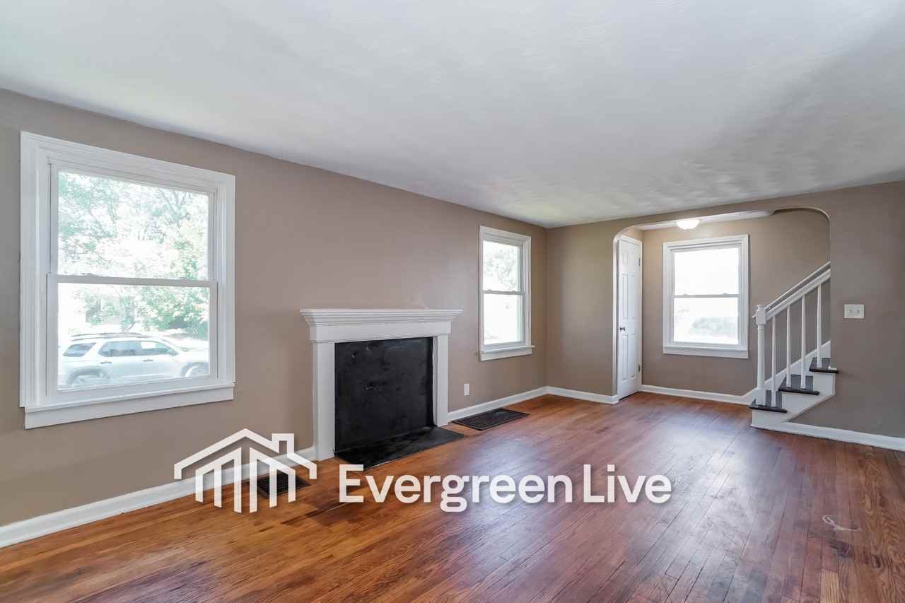 2424 Delbert Rd - Photo 3 of 15
