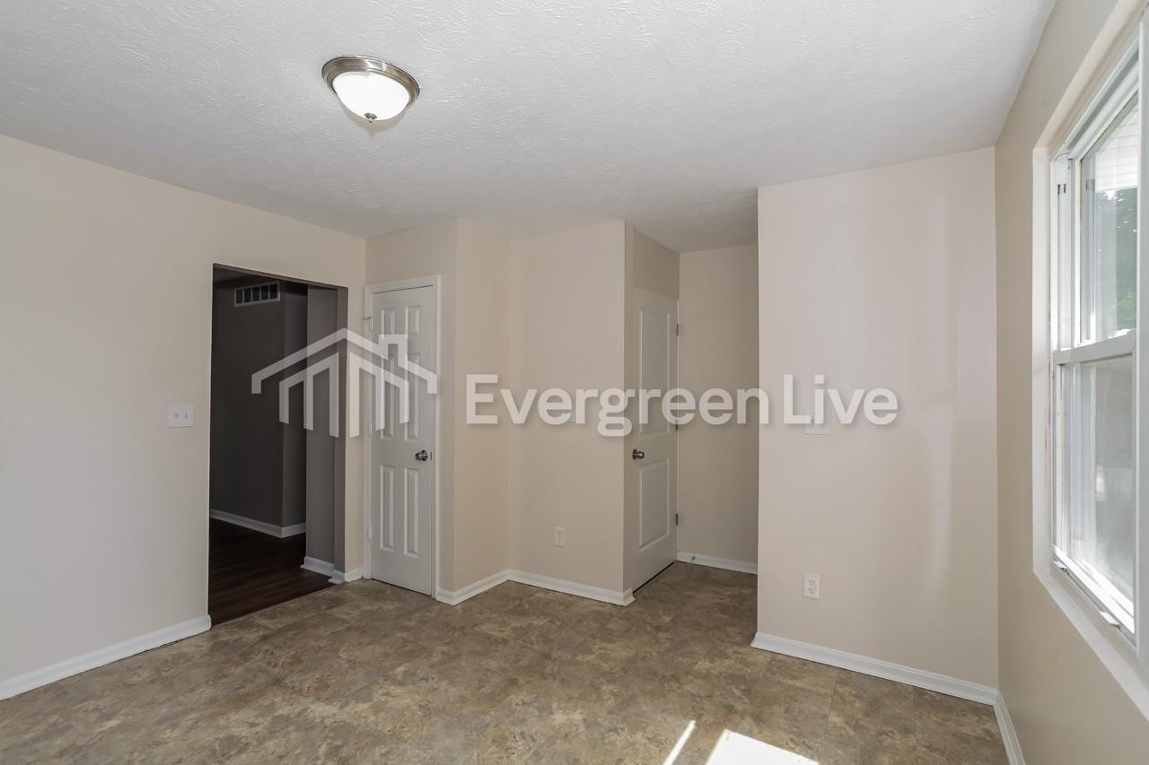 2027 Highland Ave - Photo 7 of 16