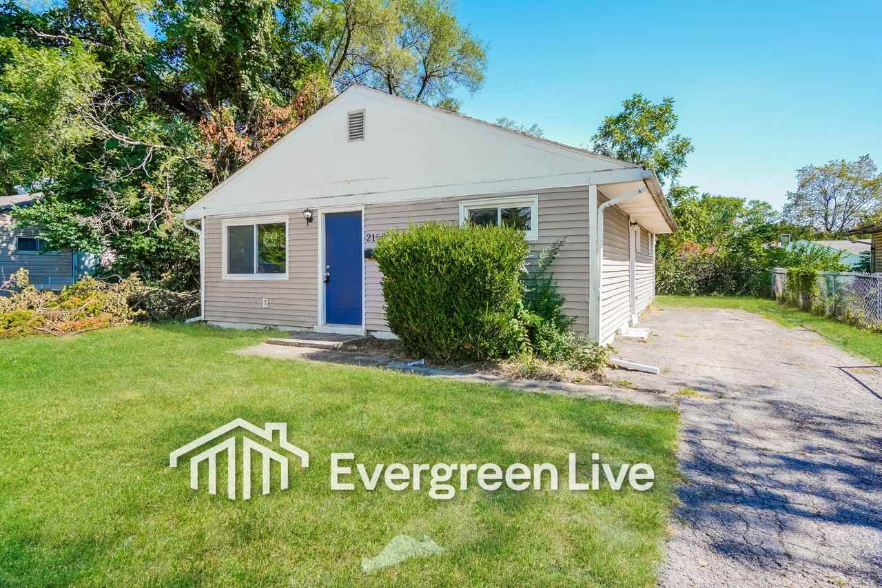 2150 Danby Dr - Photo 2 of 15