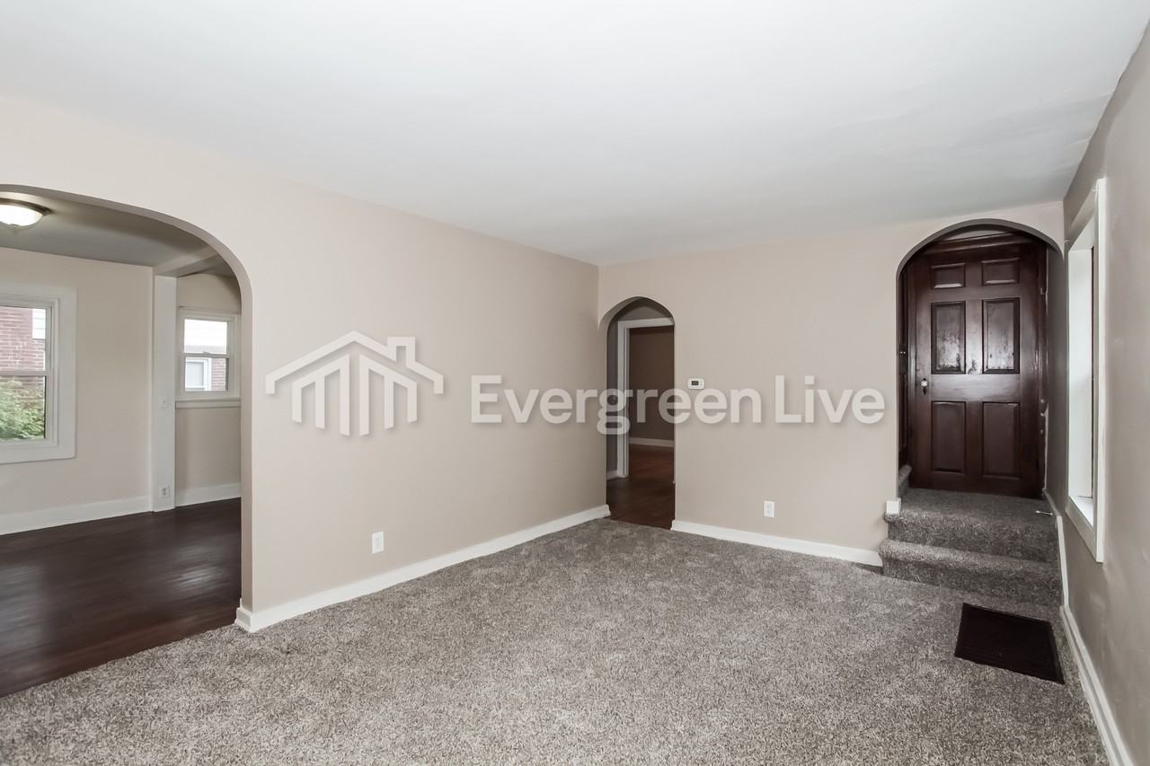 6818 Richard Ave - Photo 3 of 14