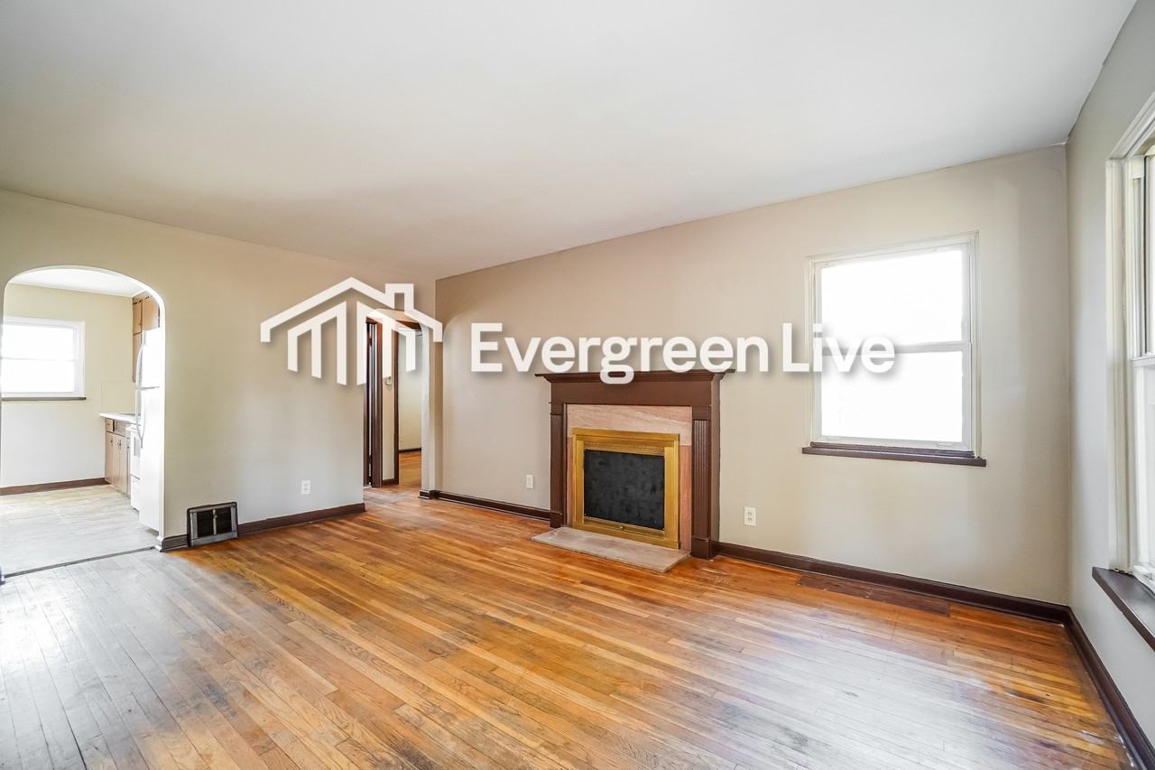 567 S Weyant Ave - Photo 6 of 16