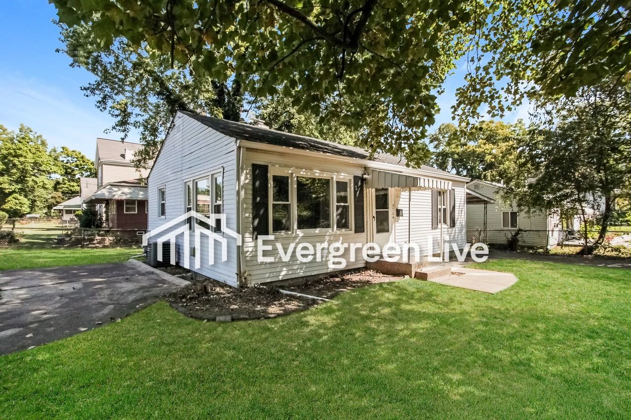 5704 Chandler St - Photo 2 of 15