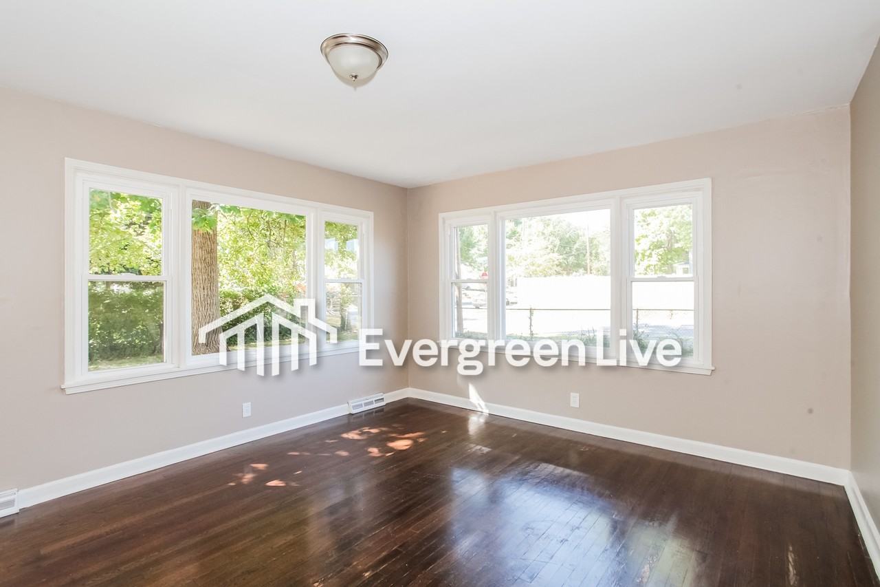 5704 Chandler St - Photo 4 of 15