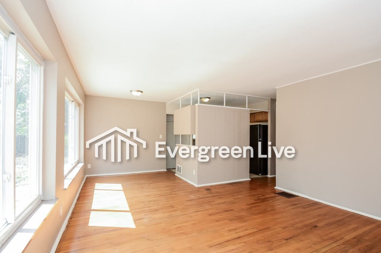 2020 Faywood Dr - Photo 6 of 16