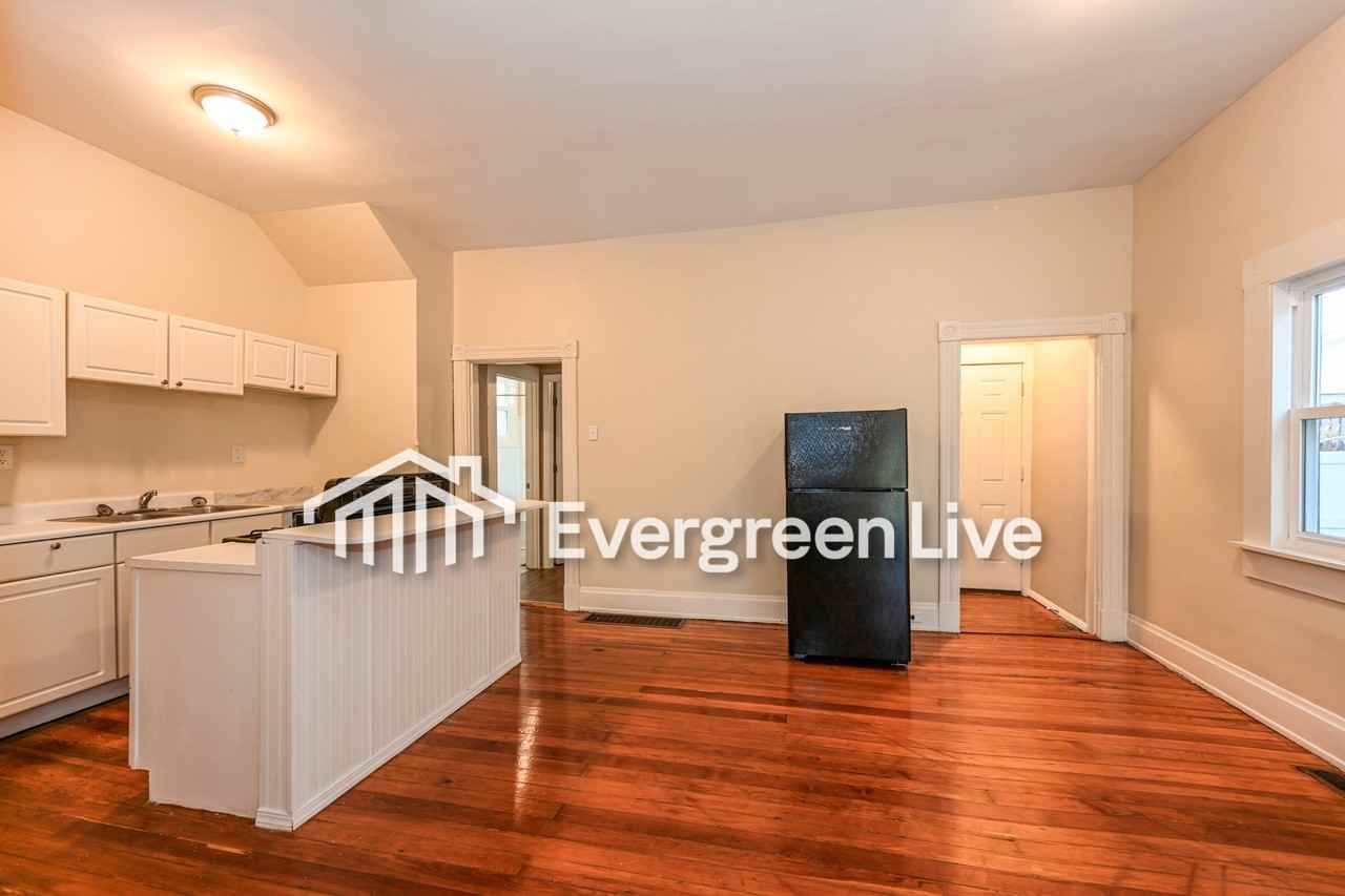 508 E 21st St - Photo 6 of 16