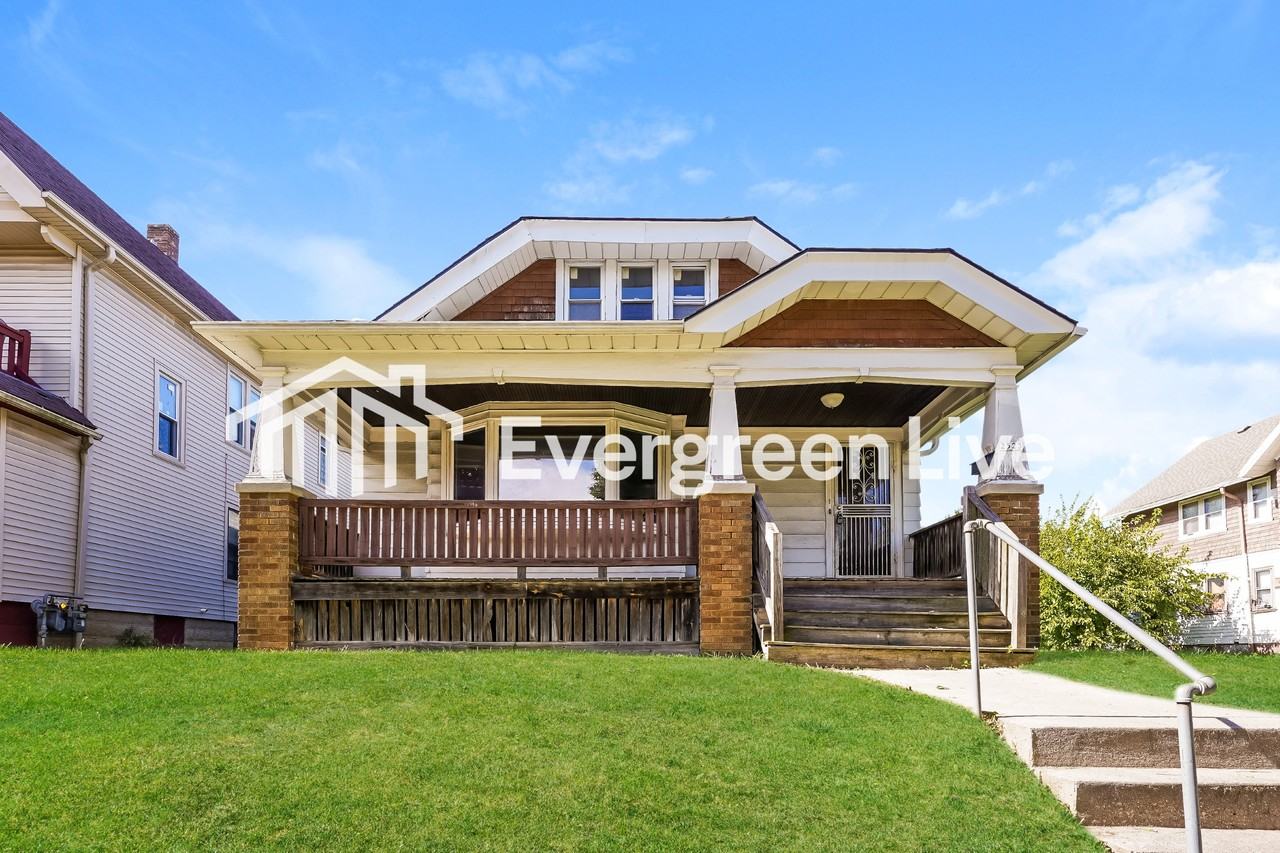 2523 N 50th St - Photo 2 of 16