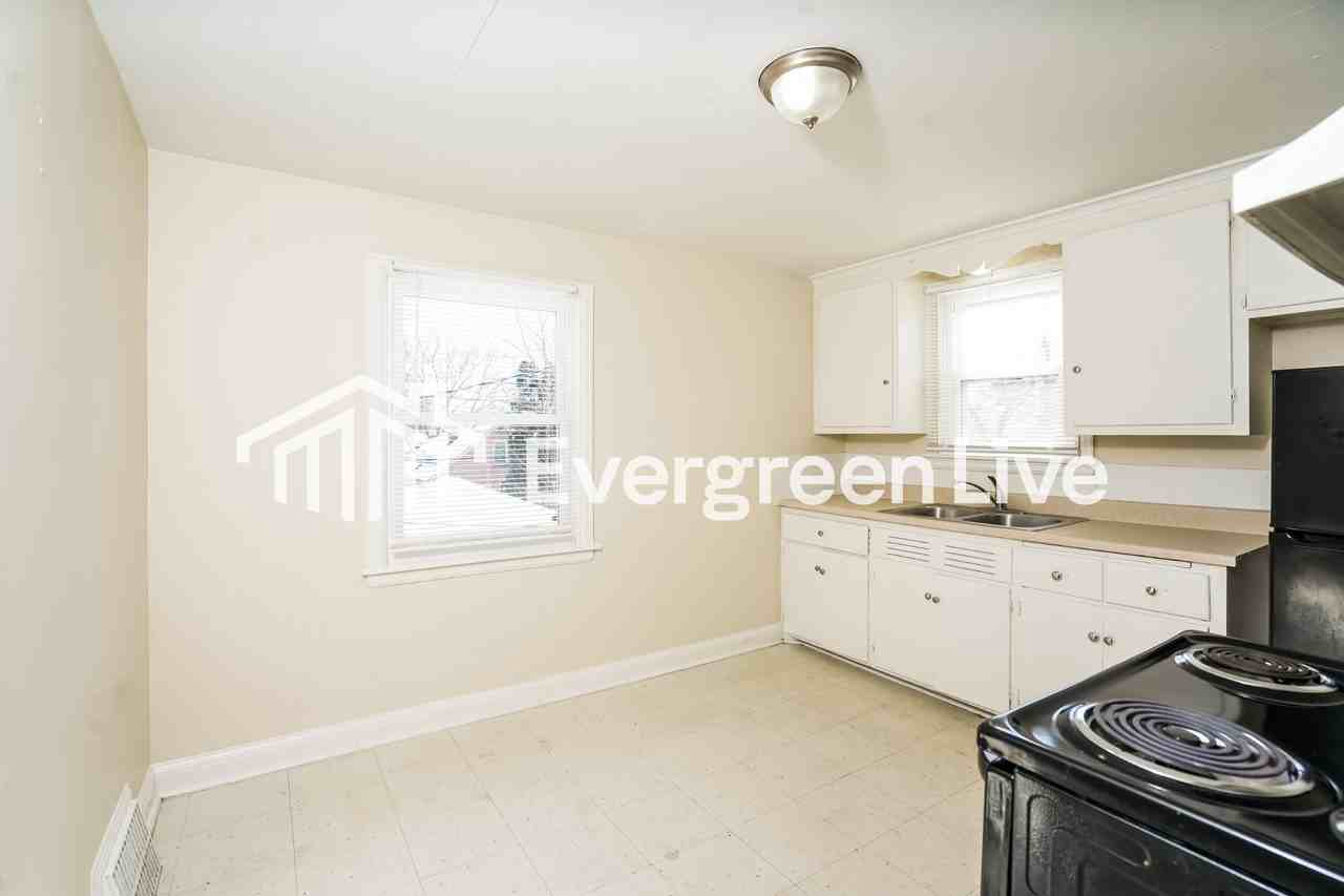 3034 N 60th St - Photo 3 of 15