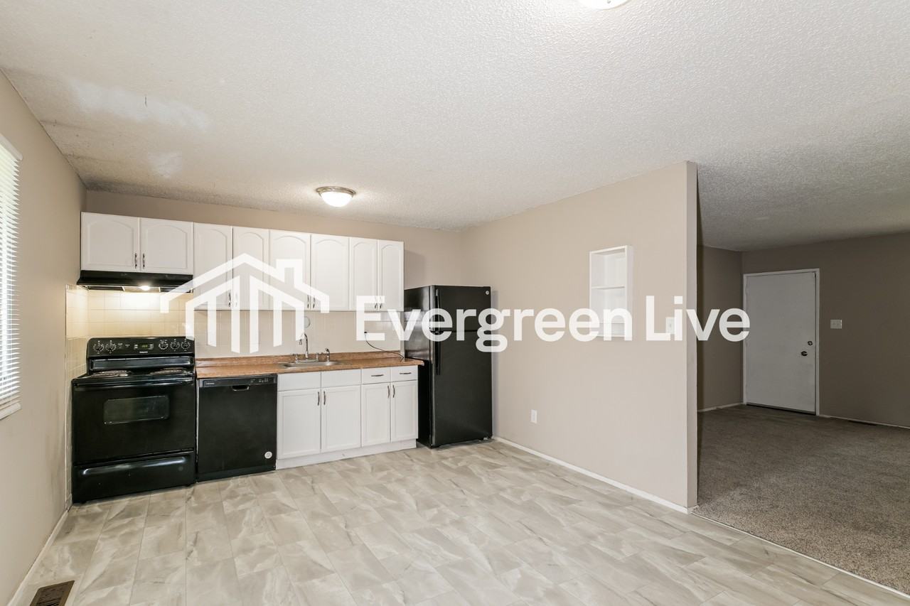 1844 Battlefield Dr - Photo 7 of 16