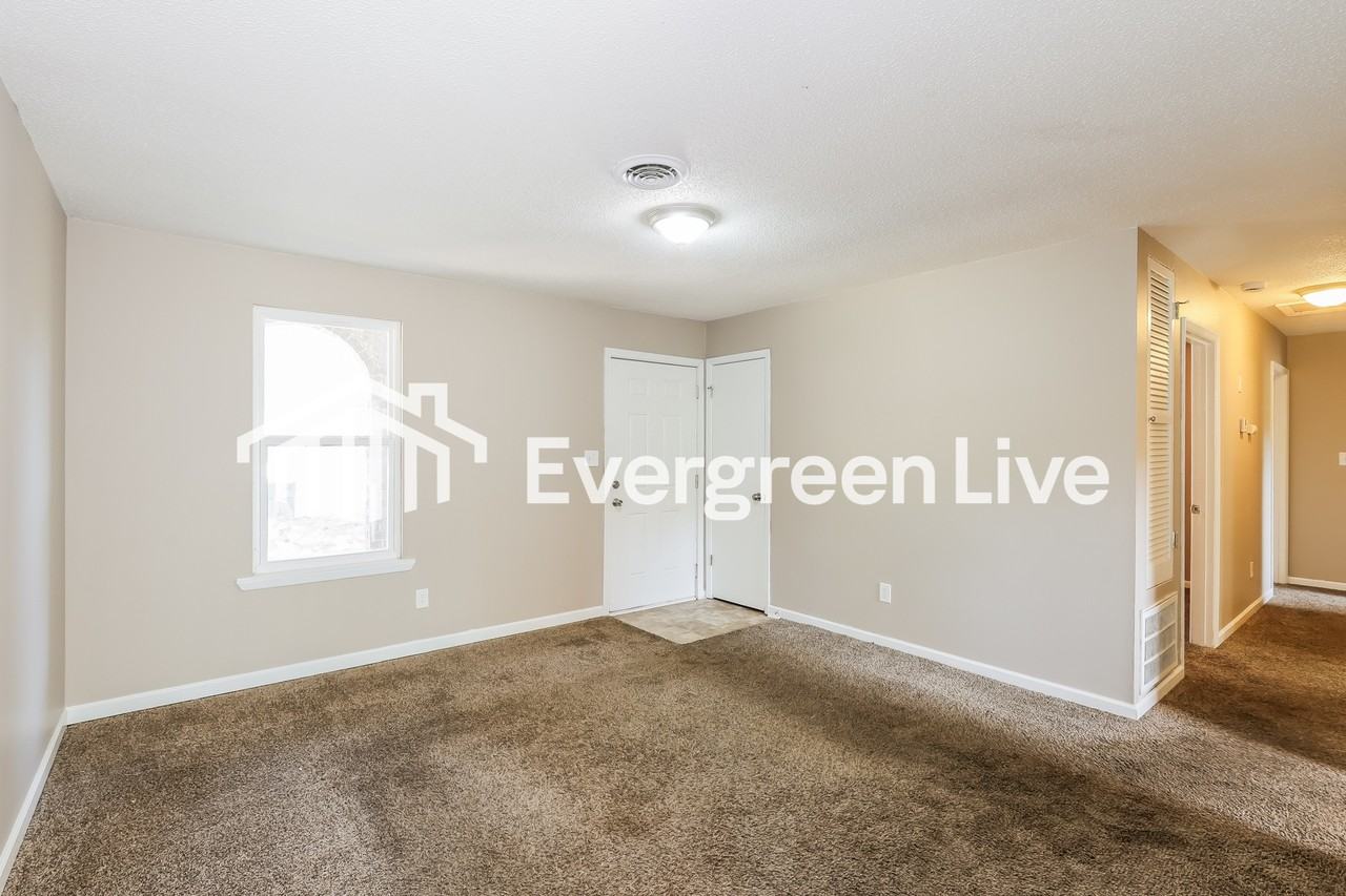 3426 Gary Circle - Photo 4 of 15